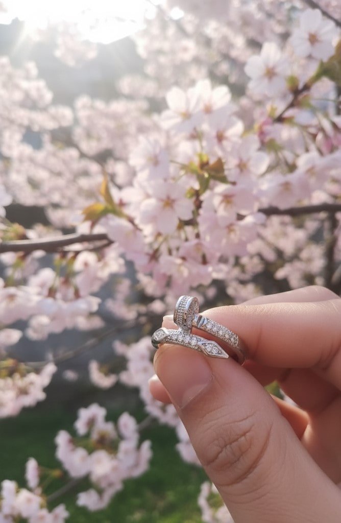 Eternal Twist Diamond Band - Image 4